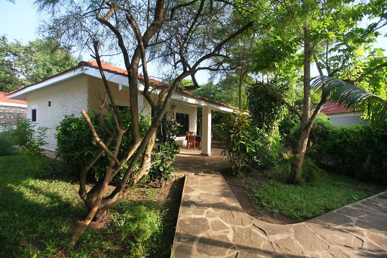 Diani Cottages Диани-Бич Экстерьер фото